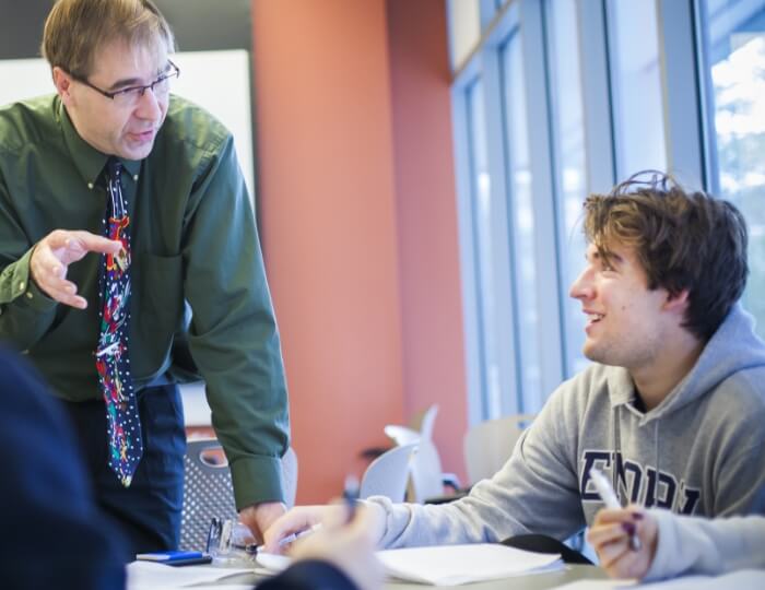 Students receiving counsel and guidance from advisors