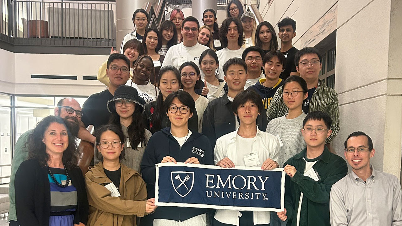 Emory students in conversation